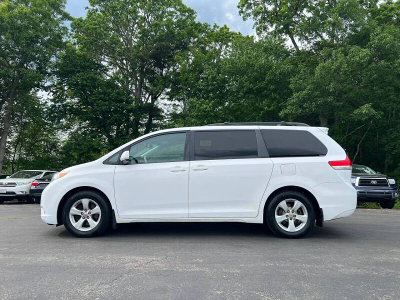 2012 Toyota Sienna
