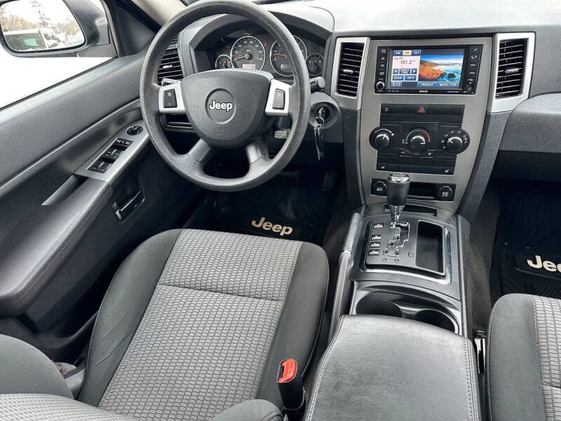 2009 Jeep Grand Cherokee Laredo