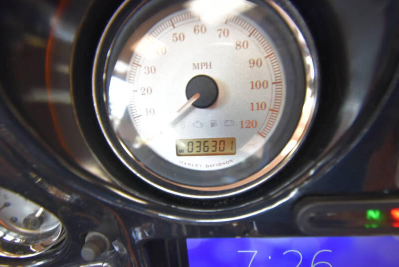 2012 Harley-Davidson Street Glide FLHX