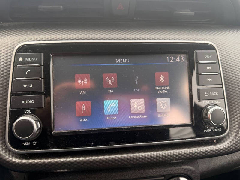 2019 Nissan Kicks S