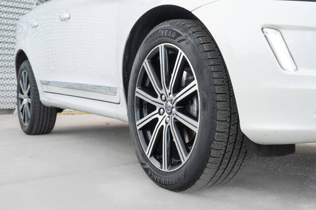 2017 Volvo XC60 T6 Inscription