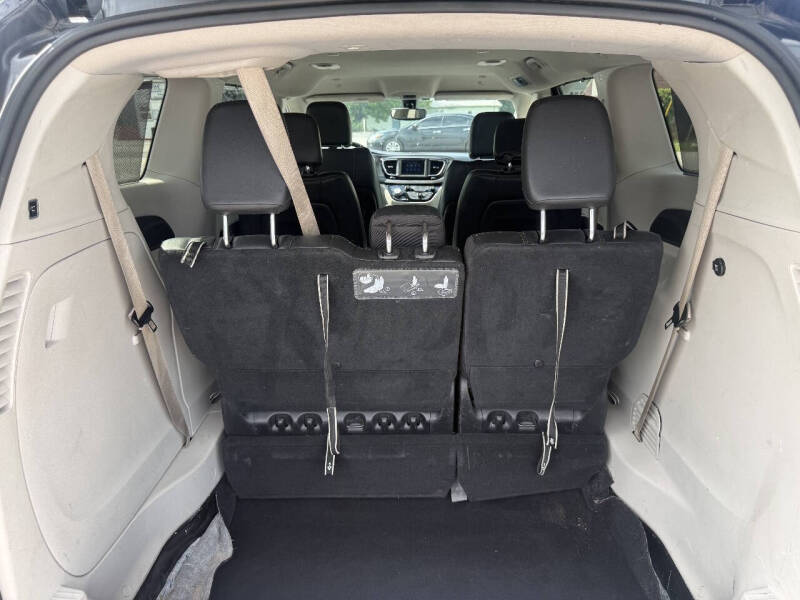 2020 Chrysler Pacifica Touring L