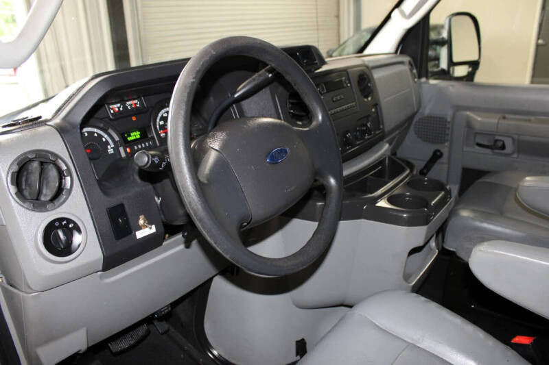 2014 Ford E-Series E-150