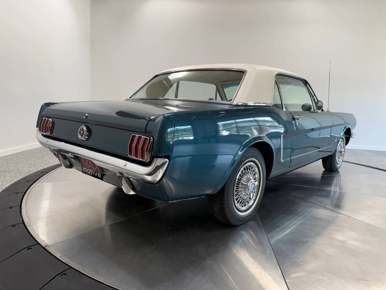 1965 Ford Mustang 31