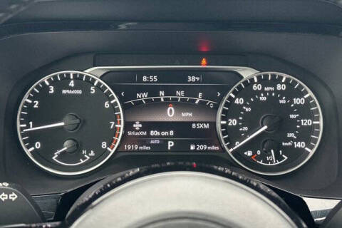 2025 Nissan Pathfinder SL