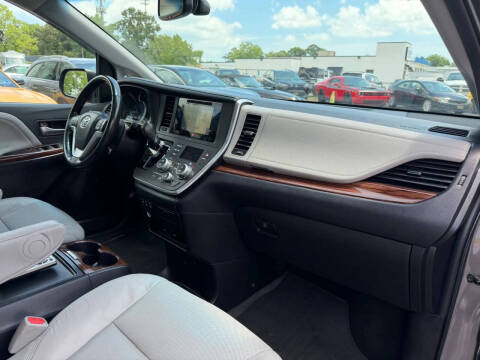 2017 Toyota Sienna