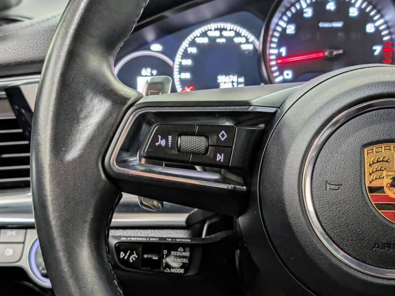 2022 Porsche Panamera 4