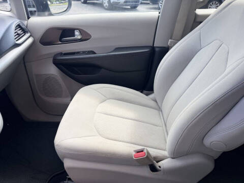 2017 Chrysler Pacifica Touring