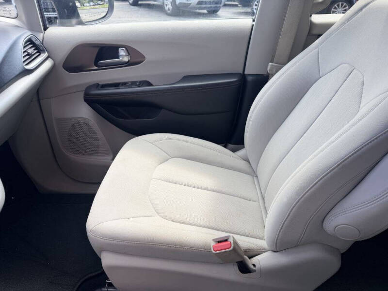 2017 Chrysler Pacifica Touring