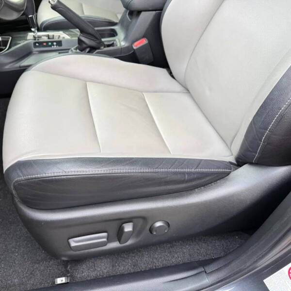 2016 Toyota RAV4 Hybrid Limited