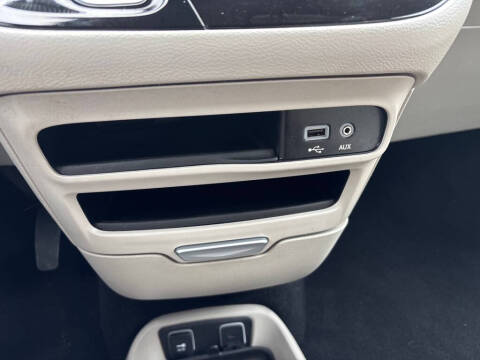 2017 Chrysler Pacifica Touring