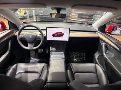 2023 Tesla Model Y Performance