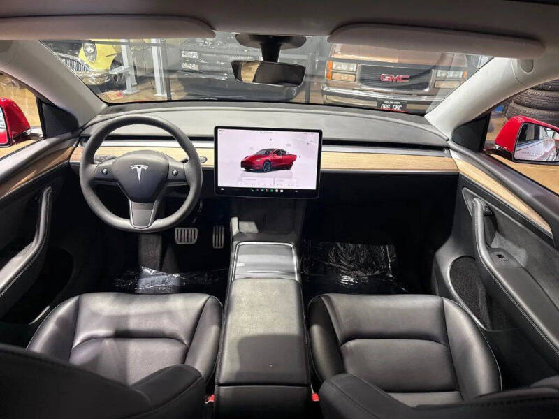 2023 Tesla Model Y Performance