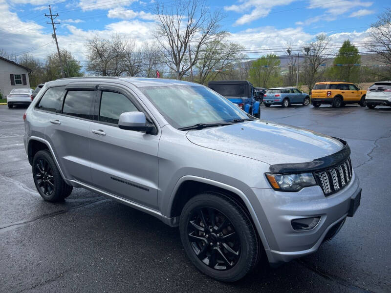 2018 Jeep Grand Cherokee Altitude