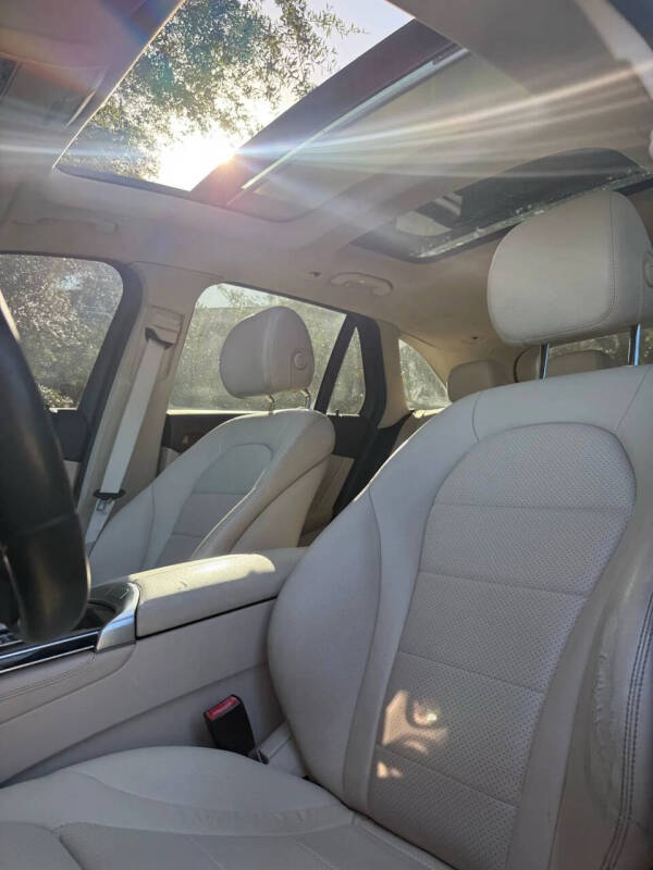 2017 Mercedes-Benz GLC GLC 300