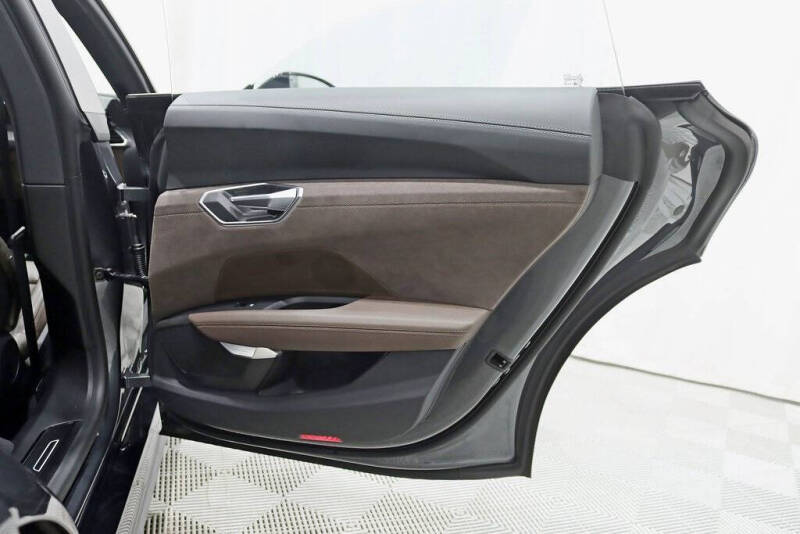 2023 Audi e-tron GT quattro Prestige