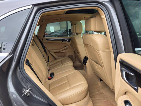 2016 Porsche Macan S