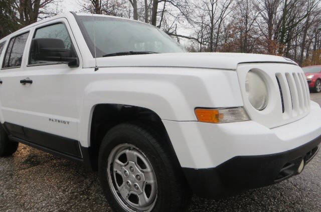 2011 Jeep Patriot null photo 19