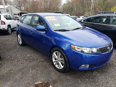 2011 Kia Forte5 for sale at Hometown Automotive Service & Sales in Holliston MA