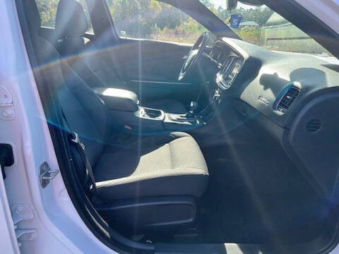 2017 Dodge Charger SE