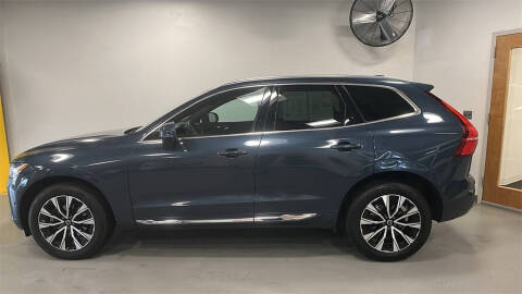 2023 Volvo XC60 B5 Plus Bright Theme