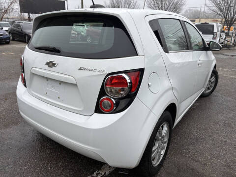 2016 Chevrolet Sonic LT Auto