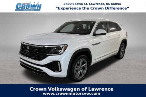 2024 Volkswagen Atlas Cross Sport for sale at Crown Automotive of Lawrence Kansas in Lawrence KS