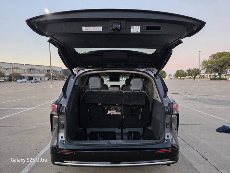 2021 Toyota Sienna Limited 7-Passenger