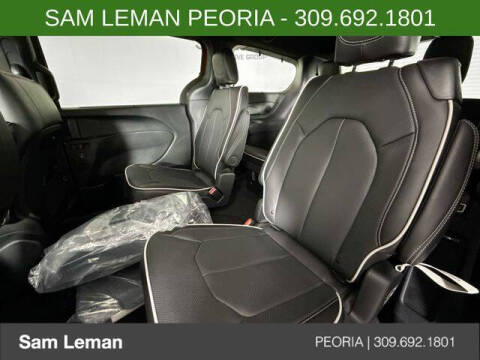 2027 Chrysler Pacifica Limited
