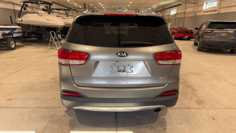 2016 Kia Sorento EX