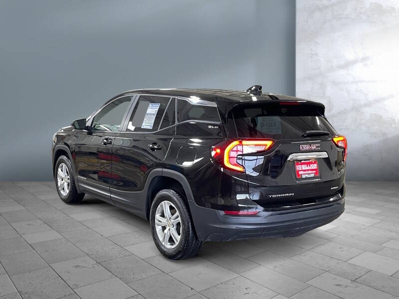 2024 GMC Terrain SLE