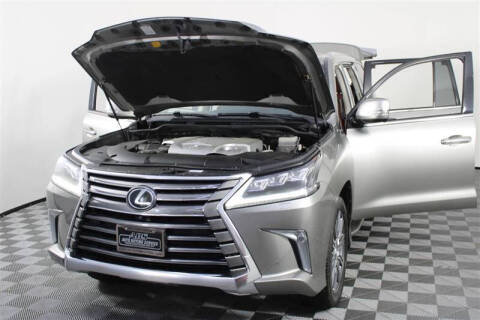 2017 Lexus LX 570