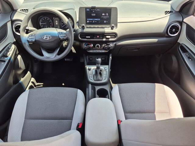 2022 Hyundai Kona SE