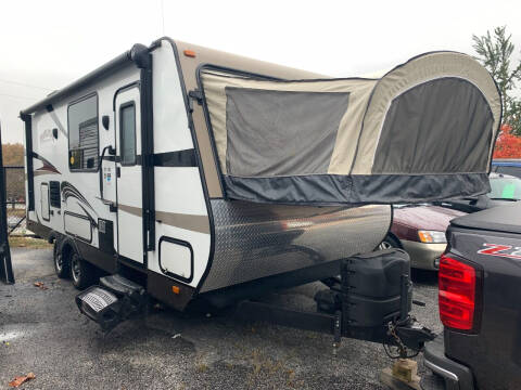 2015 Starcraft M-227CKS