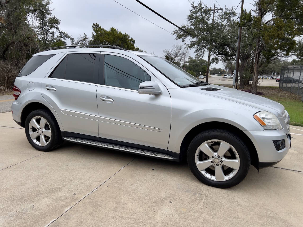 Used Car 2011 Mercedes-benz M-class  Ml 350 4dr Suv For Sale Under $10,000 In Austin, Texas