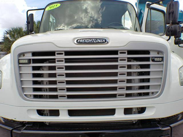 2015 Freightliner M2 106