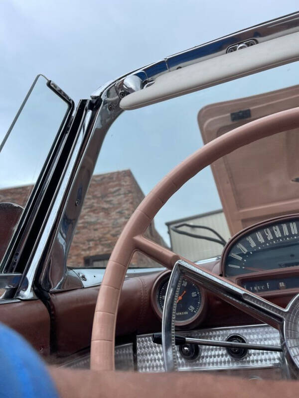 1956 Ford Thunderbird