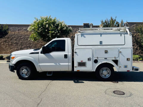 2013 Ford F-350 Super Duty XL