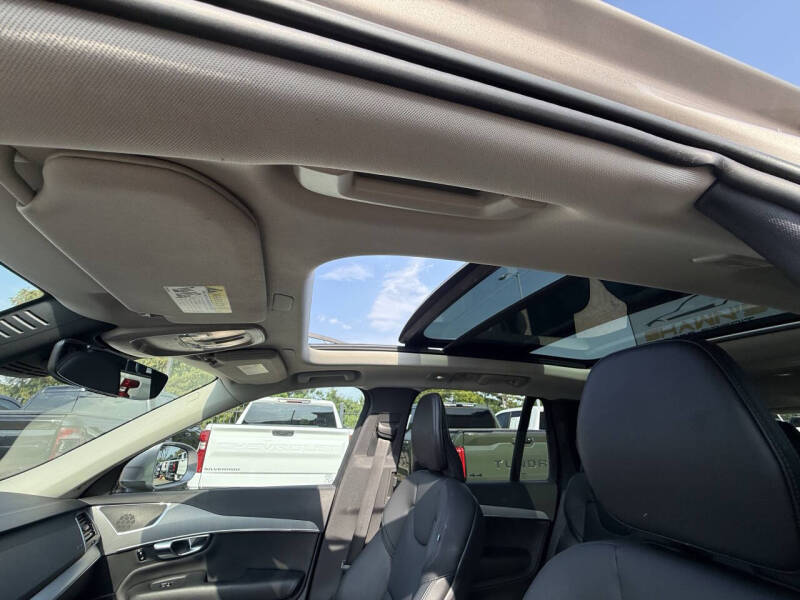 2023 Volvo XC90 B5 Core