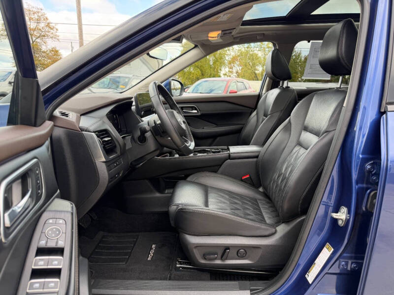 2023 Nissan Rogue Platinum