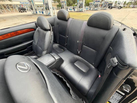 2004 Lexus SC 430
