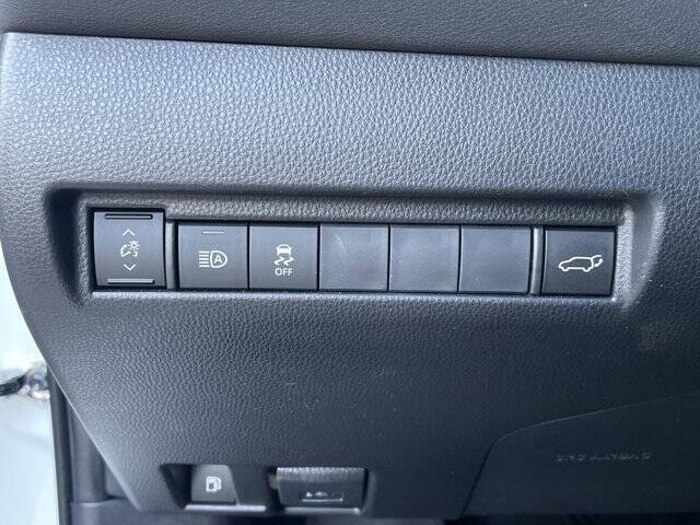 2023 Toyota Venza LE