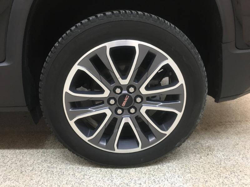 2020 GMC Acadia AT4