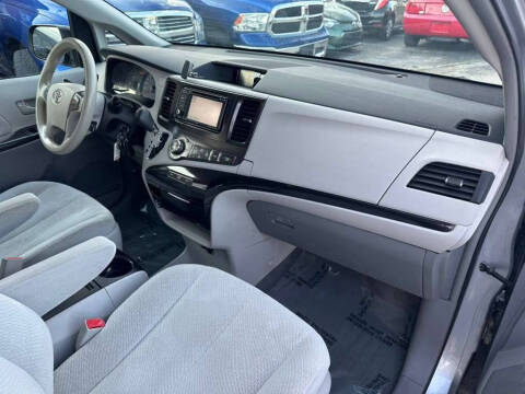 2014 Toyota Sienna