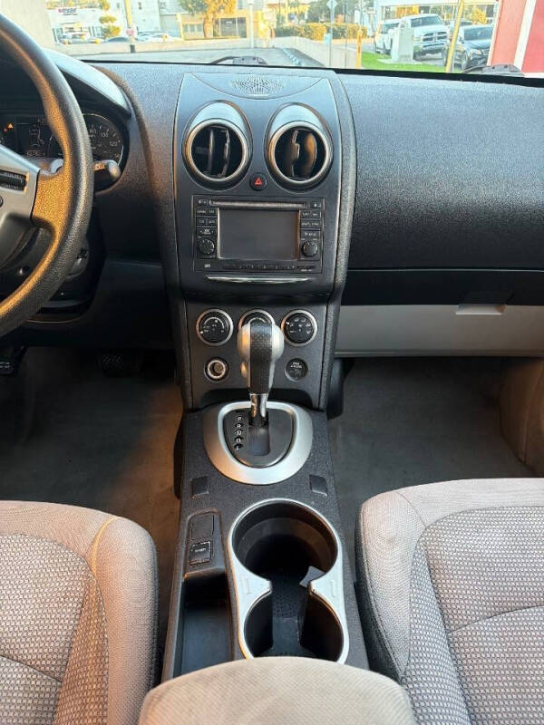 2013 Nissan Rogue SV