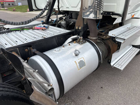 2021 International RH613