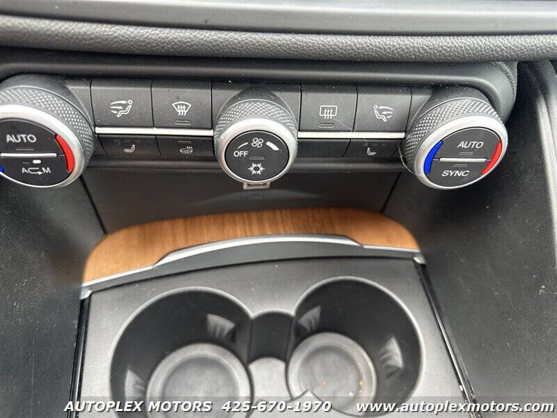 2017 Alfa Romeo Giulia Ti