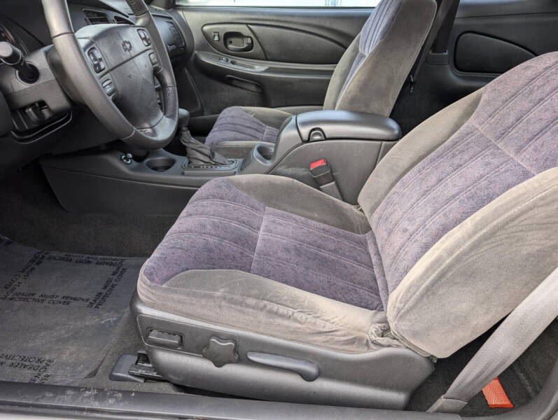 2000 Chevrolet Monte Carlo LS