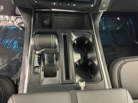 2025 Ford F-150 Lightning Platinum