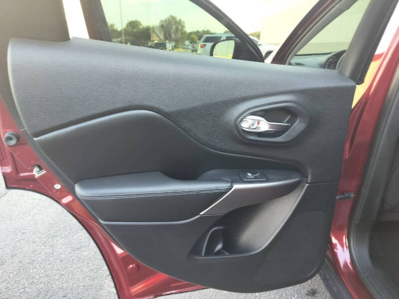 2019 Jeep Cherokee Latitude